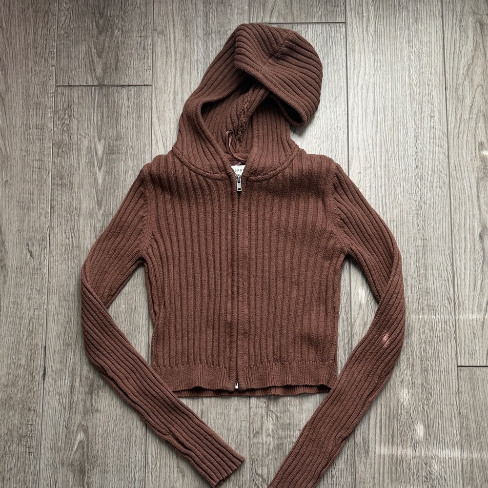 Aeropostale brown cropped sweater zip